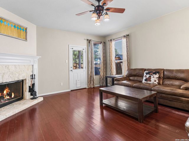 7407 Paraiso Pt, Boerne, TX 78015