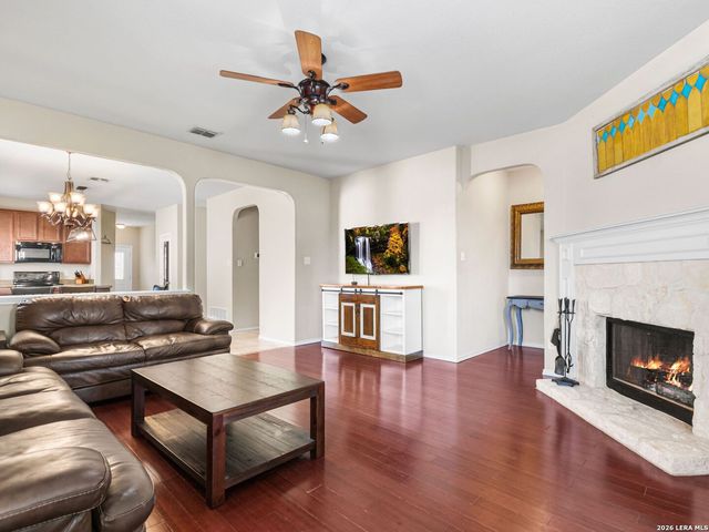 7407 Paraiso Pt, Boerne, TX 78015