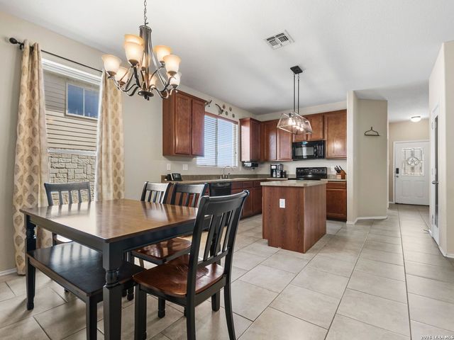 7407 Paraiso Pt, Boerne, TX 78015