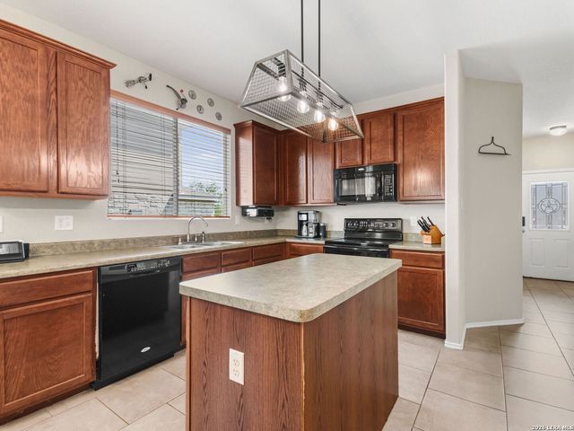 7407 Paraiso Pt, Boerne, TX 78015