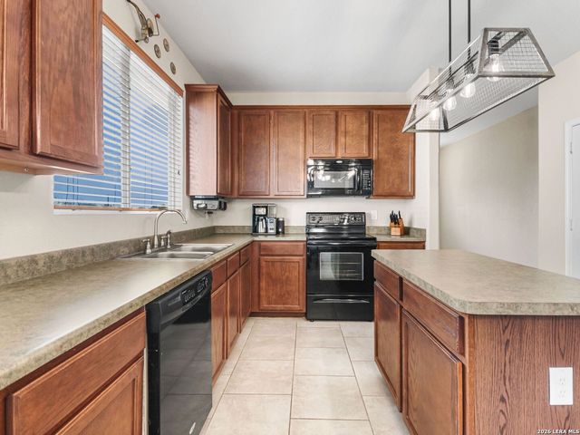 7407 Paraiso Pt, Boerne, TX 78015