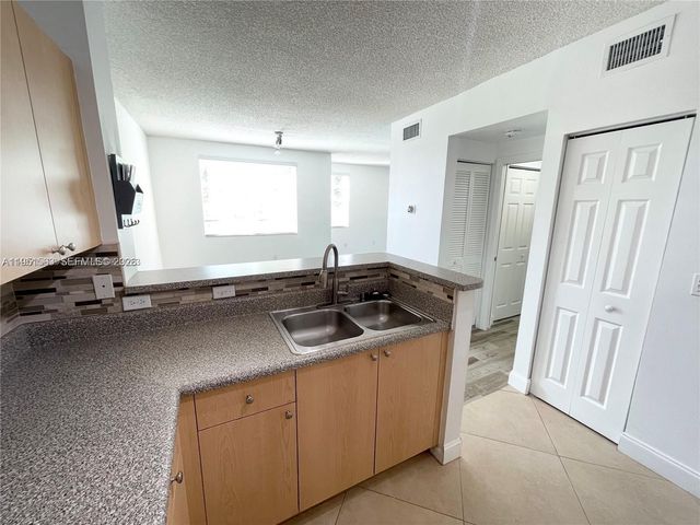 2301 W Preserve Way 201, Miramar, FL 33025