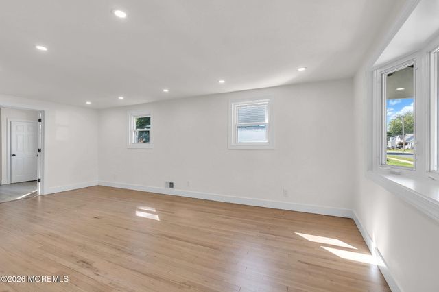 61 Barkalow Avenue, Freehold, NJ 07728