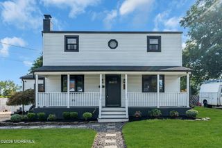 61 Barkalow Avenue, Freehold, NJ 07728