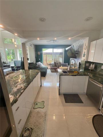 5691 NW 125th Avenue, Coral Springs, FL 33076