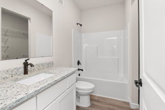 18756 Ivanhoe Street NW, Elk River, MN 55330