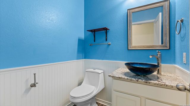 5245 Nature, Marion, TX 78124