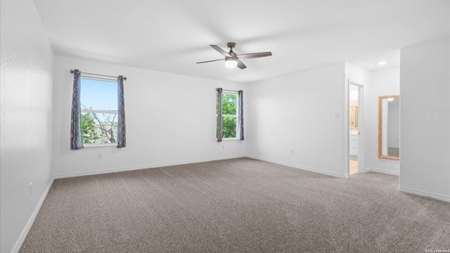 5245 Nature, Marion, TX 78124