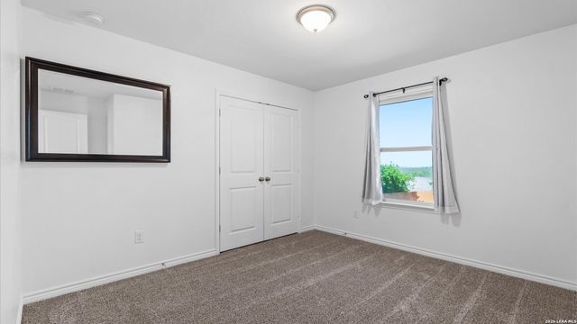 5245 Nature, Marion, TX 78124