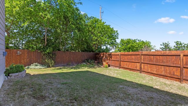 5245 Nature, Marion, TX 78124