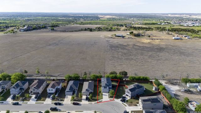 5245 Nature, Marion, TX 78124