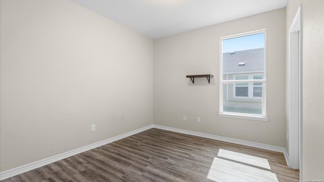5245 Nature, Marion, TX 78124