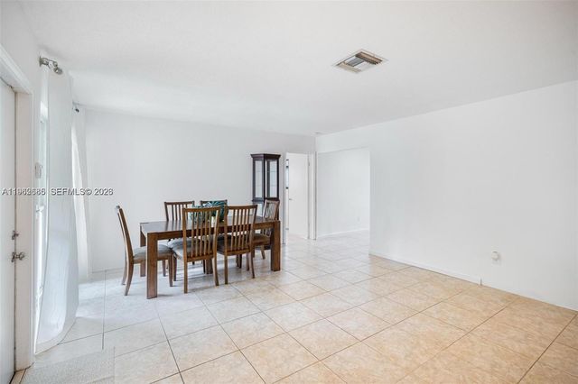 107 SE 5th St N, Dania Beach, FL 33004