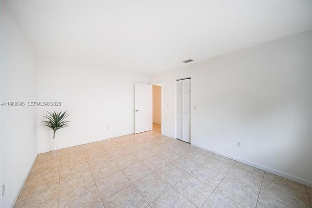 107 SE 5th St N, Dania Beach, FL 33004