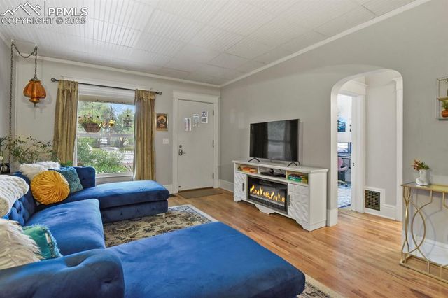 832 E Vermijo Avenue, Colorado Springs, CO 80903