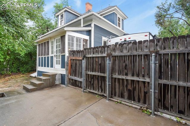 832 E Vermijo Avenue, Colorado Springs, CO 80903