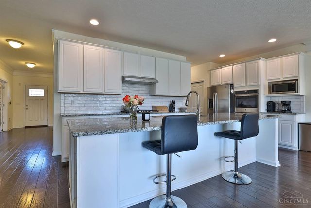 1354 Alexander Drive, Hamilton, OH 45013