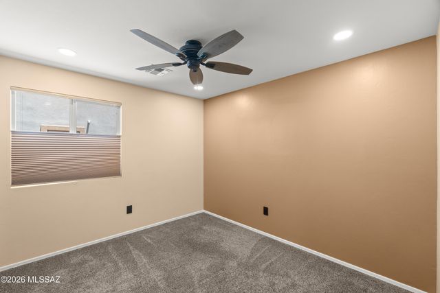 1290 W Molinetto Drive, Oro Valley, AZ 85737