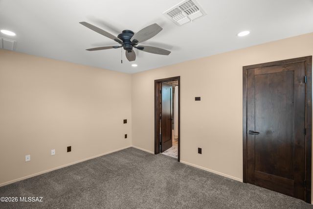 1290 W Molinetto Drive, Oro Valley, AZ 85737