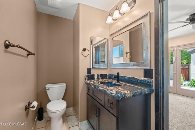 1290 W Molinetto Drive, Oro Valley, AZ 85737