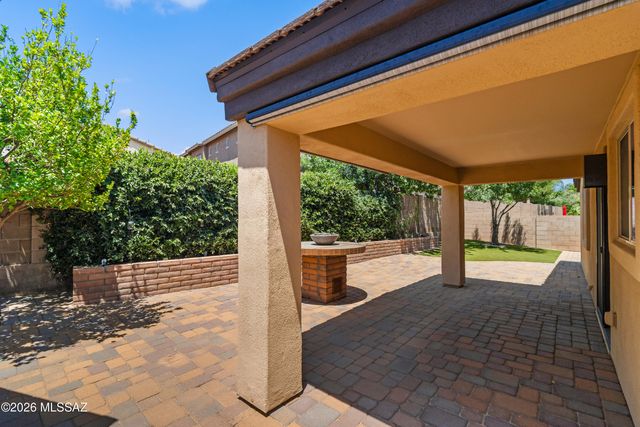 1290 W Molinetto Drive, Oro Valley, AZ 85737