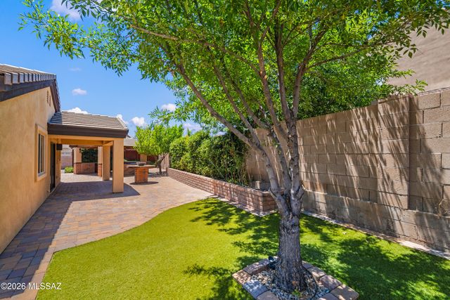 1290 W Molinetto Drive, Oro Valley, AZ 85737