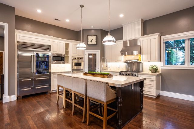 7407 River Nine Dr, Modesto, CA 95356