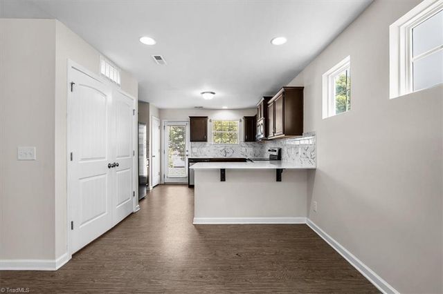 3887 Copperfield Court, High Point, NC 27265