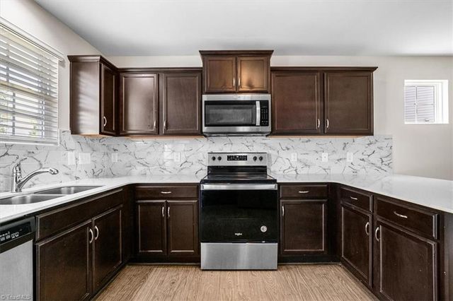 3887 Copperfield Court, High Point, NC 27265
