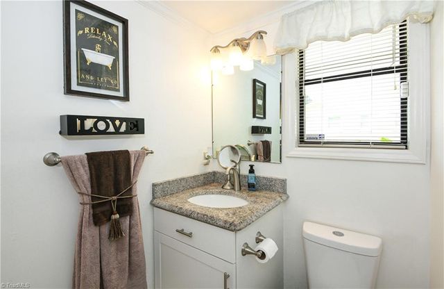 2311 Oakcliffe Drive, Kernersville, NC 27284