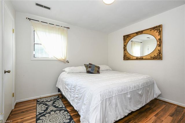 2311 Oakcliffe Drive, Kernersville, NC 27284