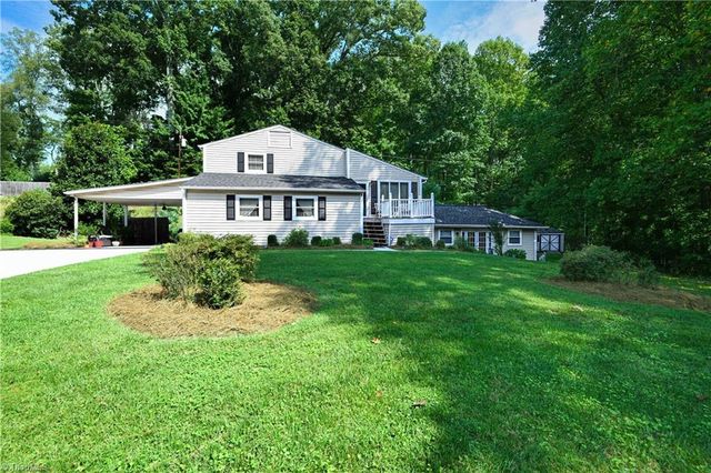 2311 Oakcliffe Drive, Kernersville, NC 27284