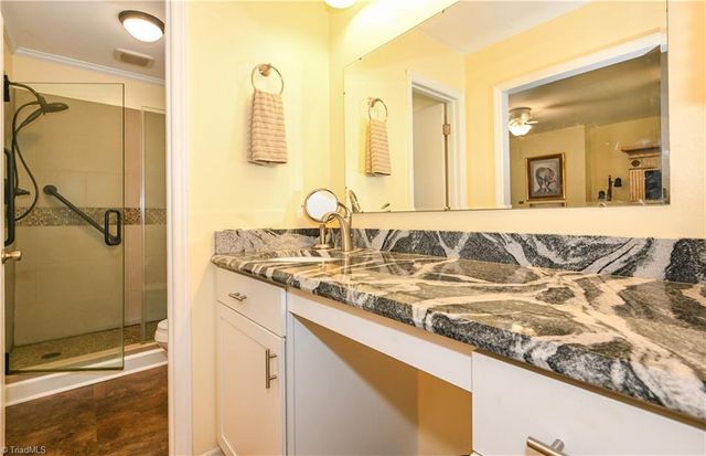 2311 Oakcliffe Drive, Kernersville, NC 27284