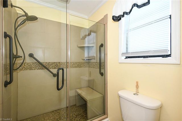 2311 Oakcliffe Drive, Kernersville, NC 27284