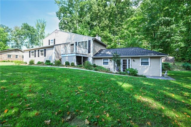 2311 Oakcliffe Drive, Kernersville, NC 27284