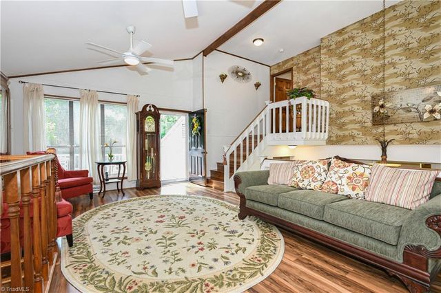 2311 Oakcliffe Drive, Kernersville, NC 27284