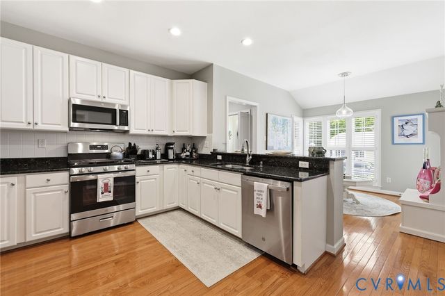 1902 Willow Cove Cir, Henrico, VA 23238