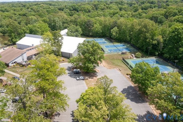 1902 Willow Cove Cir, Henrico, VA 23238