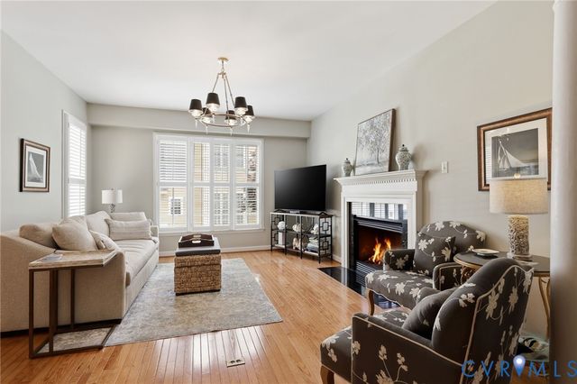 1902 Willow Cove Cir, Henrico, VA 23238