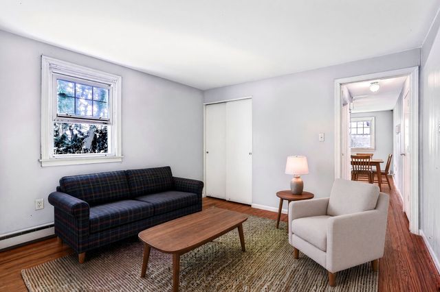 906 Boston Rd, Billerica, MA 01821