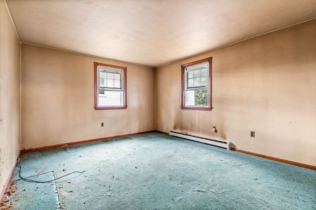906 Boston Rd, Billerica, MA 01821