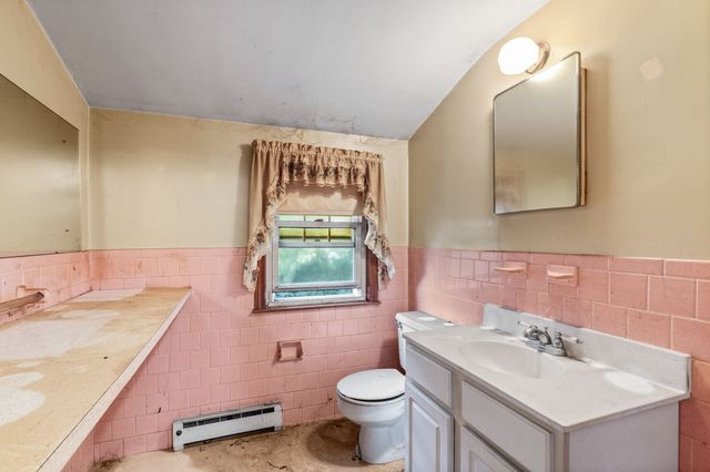 906 Boston Rd, Billerica, MA 01821
