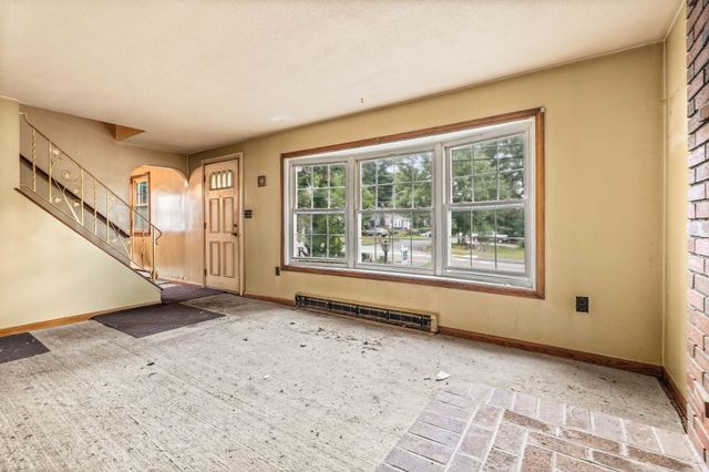 906 Boston Rd, Billerica, MA 01821