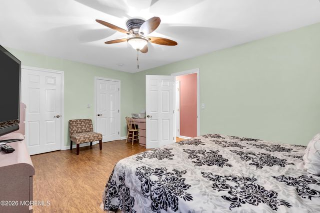 33 Clarkson Drive, Toms River, NJ 08753