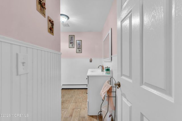 33 Clarkson Drive, Toms River, NJ 08753