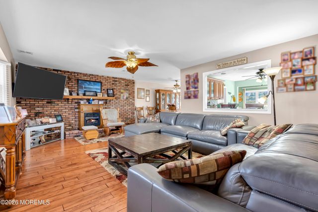 33 Clarkson Drive, Toms River, NJ 08753