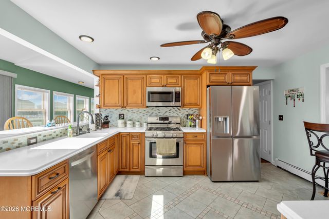33 Clarkson Drive, Toms River, NJ 08753