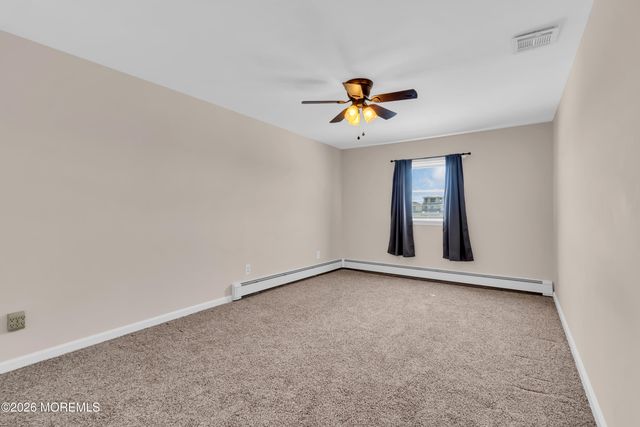 33 Clarkson Drive, Toms River, NJ 08753