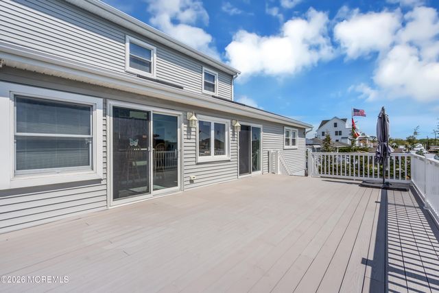 33 Clarkson Drive, Toms River, NJ 08753