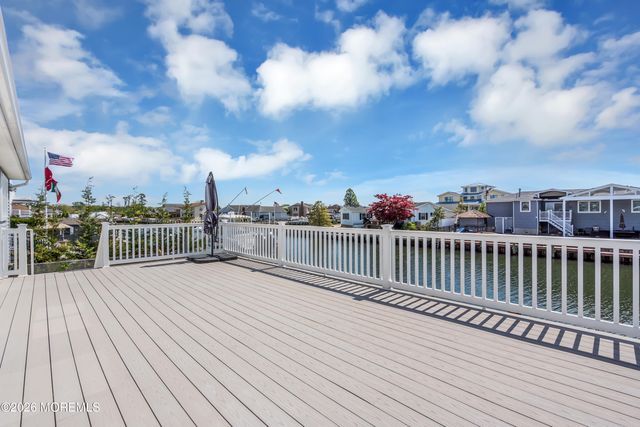 33 Clarkson Drive, Toms River, NJ 08753